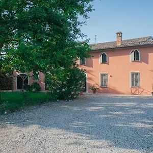https://la-quercia-in-giardino.emilia-romagnahotels.net